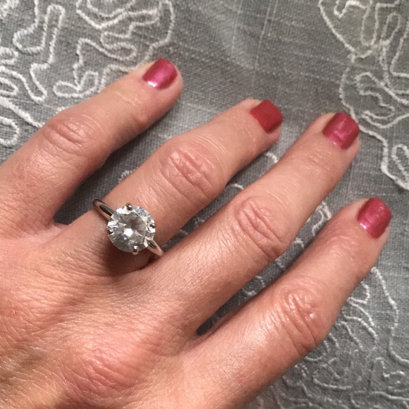 White gold 3 carat ring - Picture 2 of 4